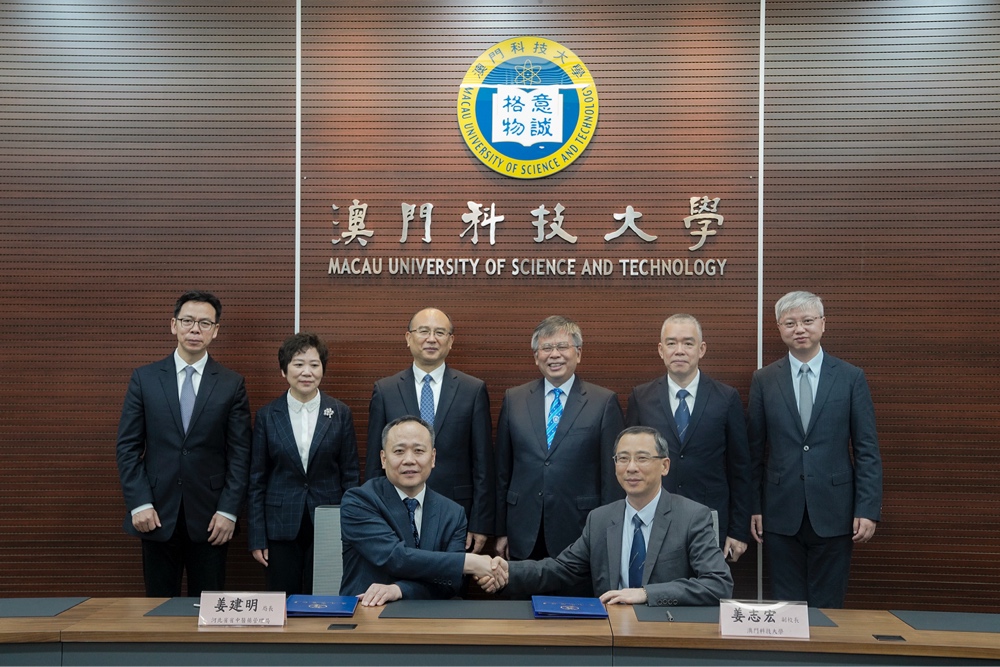 article04121832 1