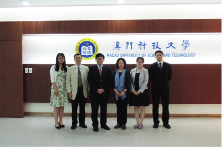 News 1404221