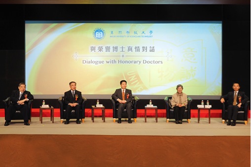 News 1403251