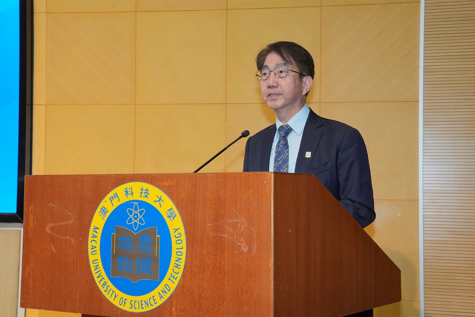 李行伟校长致辞