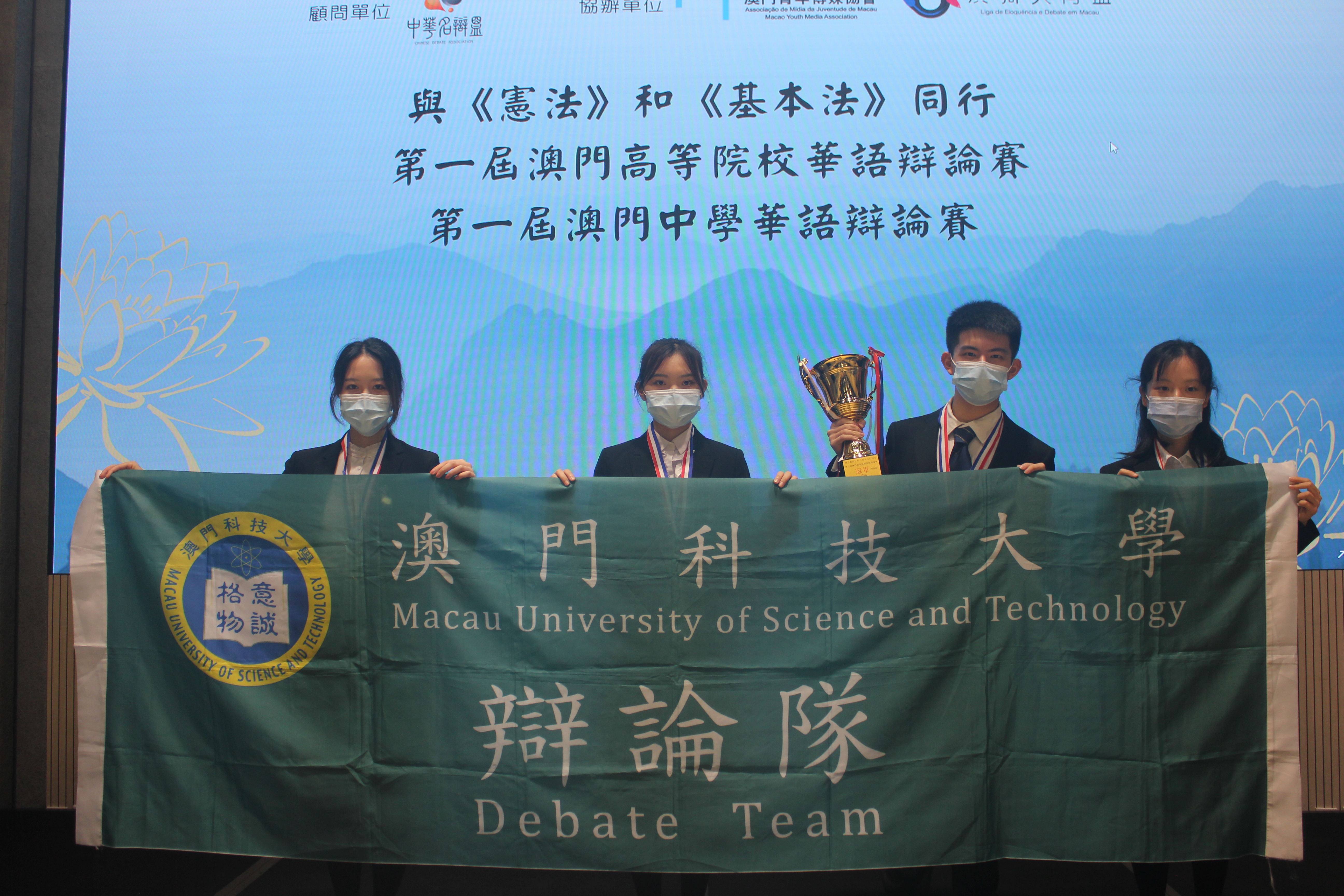 dcb9604c584f0b0fb72df33862ef8f2