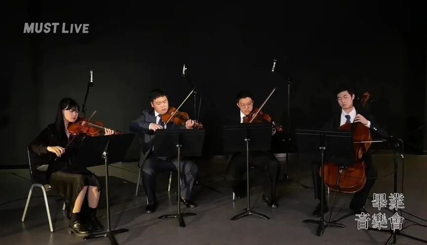 048cafb221092a32da68662ff296940