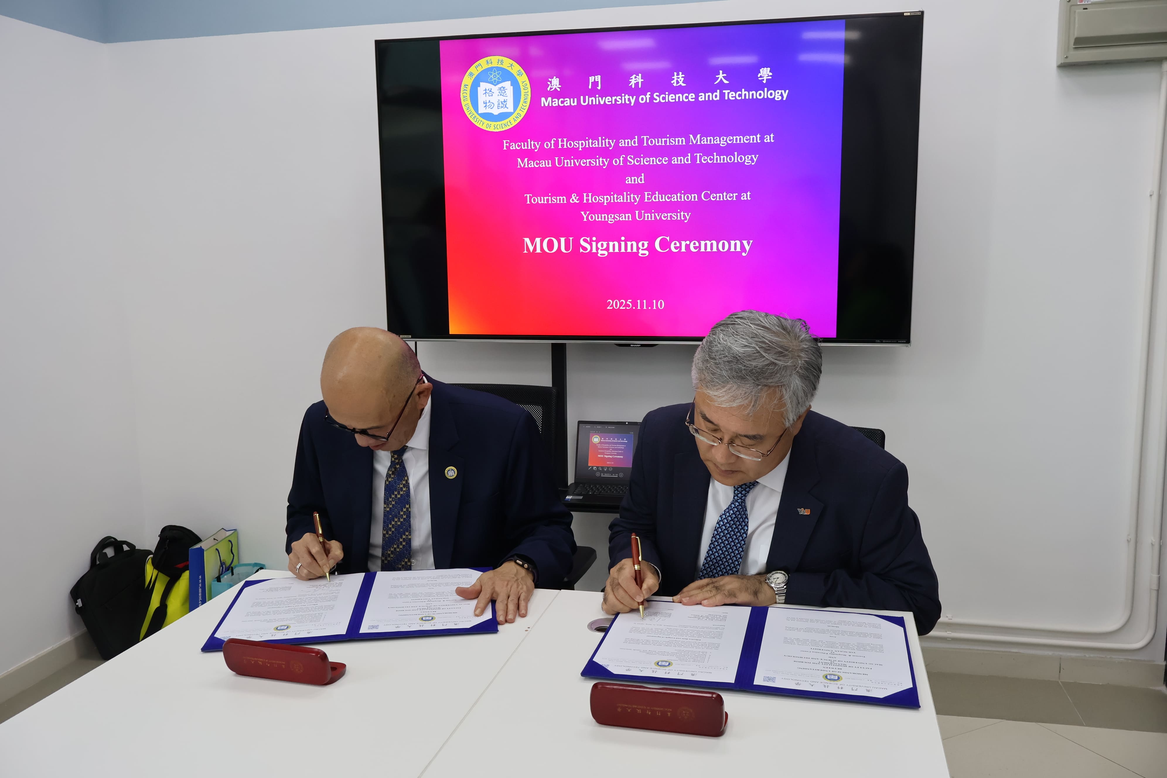 簽約儀式.jpg image.jpg