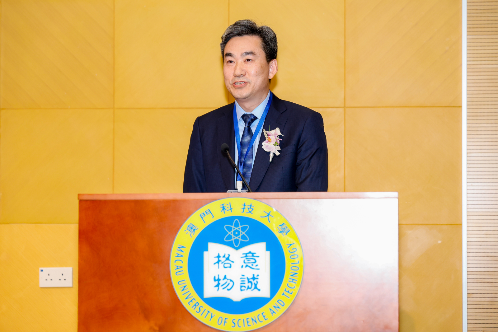 初北平校長致辭.jpg
