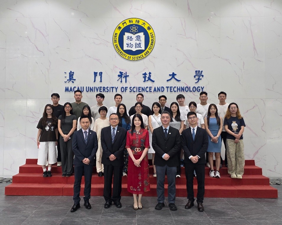 博雅學院第三屆休閒管理博士課程學生大合照.jpg image.jpg